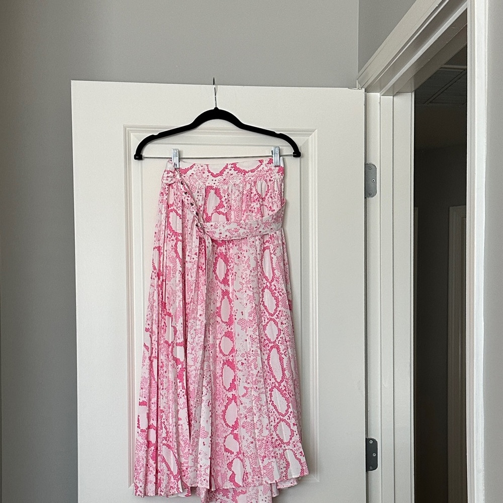 Topshop pink skirt